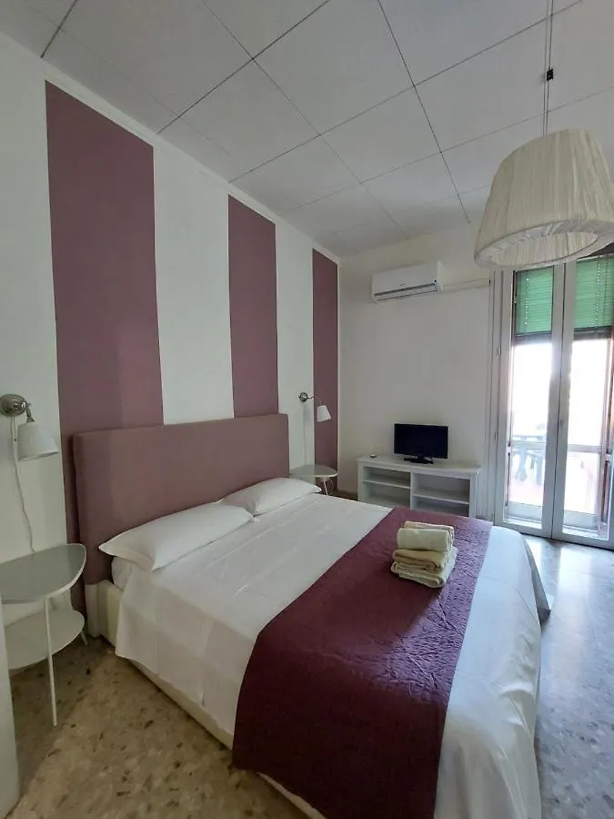 בית הארחה ורונה Giove Rooms איטליה